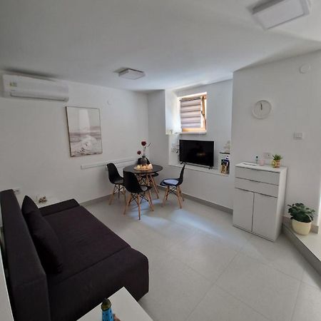 Zad Senj Apartman 外观 照片